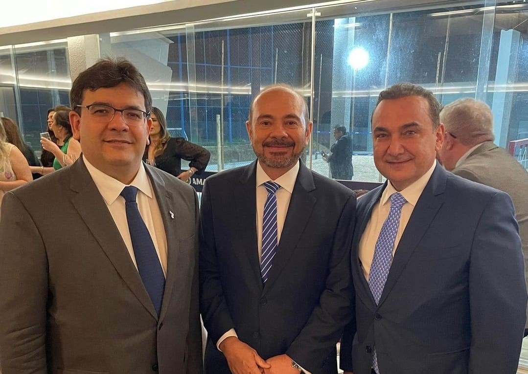 Governador Rafael Fonteles, novo desembargador do TJ-PI Agrimar Rodrigues e presidente do TRE-PI Erivan Lopes