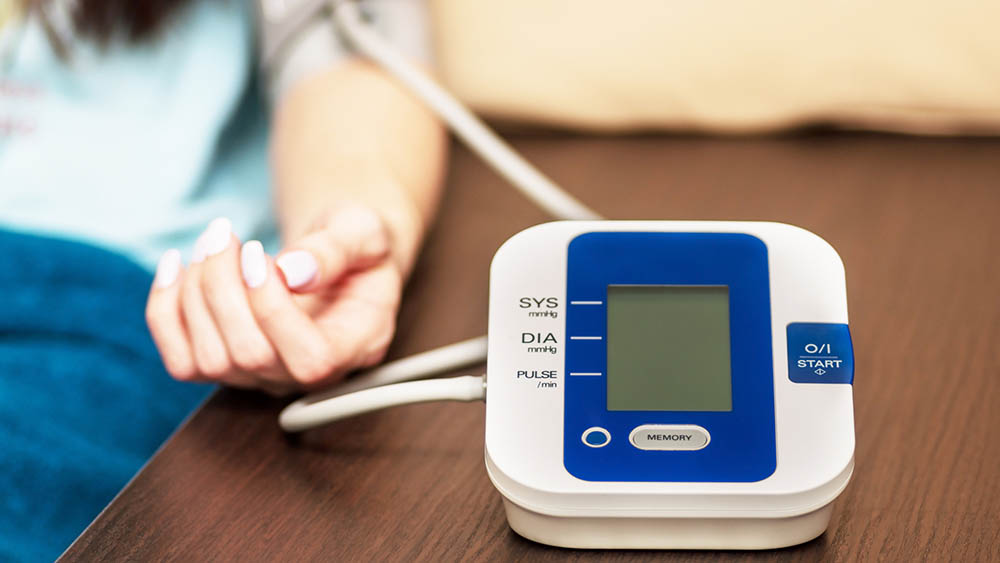 A pressão arterial é variável e costuma subir ou descer de acordo com as situações do dia a dia