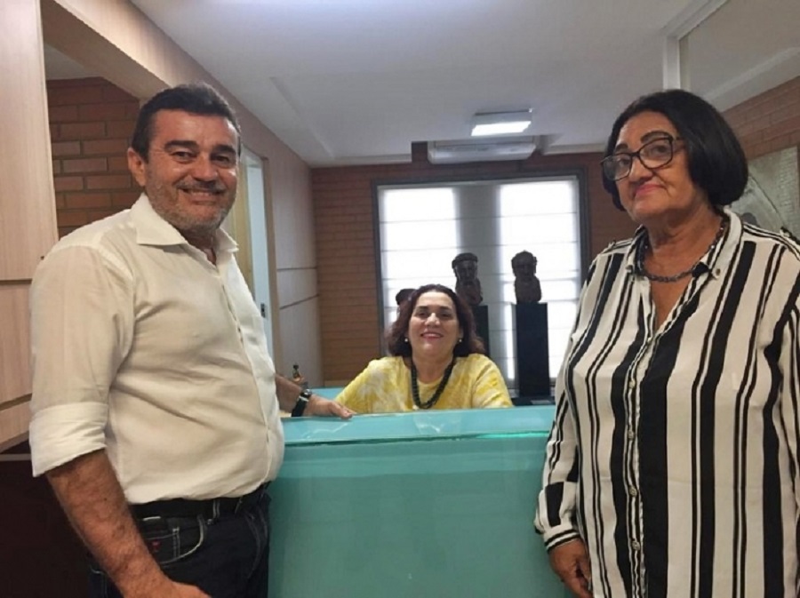 Beth Cuscuz na Alepi ao lado de Tetê Lira e Lucídio Rebelo