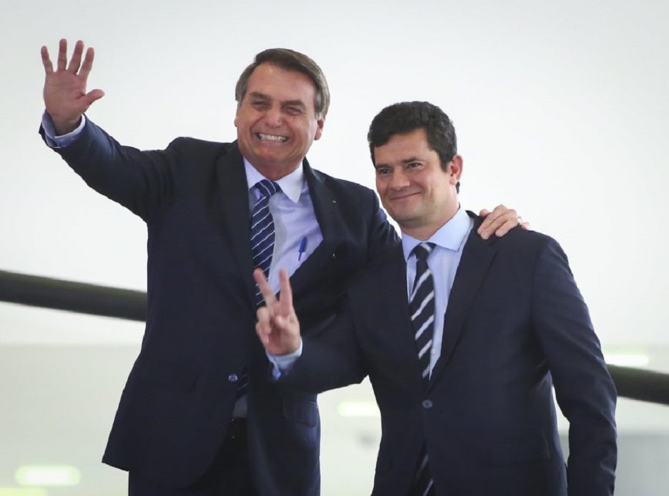Bolsonaro e Sergio Moro: campanha do governo visa a dar visibilidade ao projeto defendido pelo ministro da Justiça