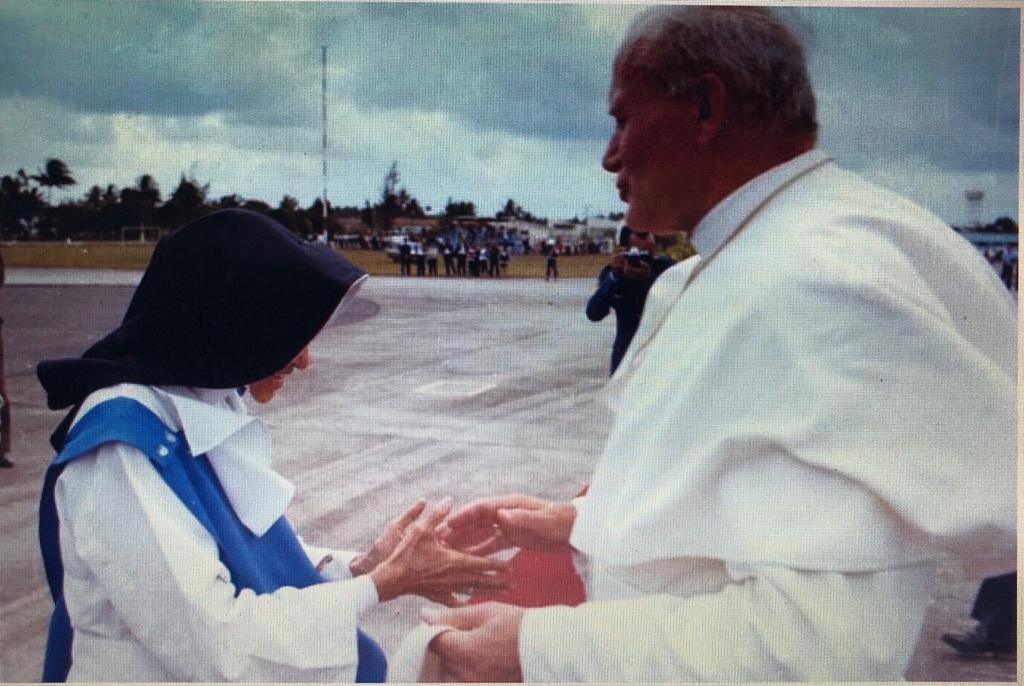 João Paulo II visitou Irmã Dulce por duas vezes em 1989 e 1991