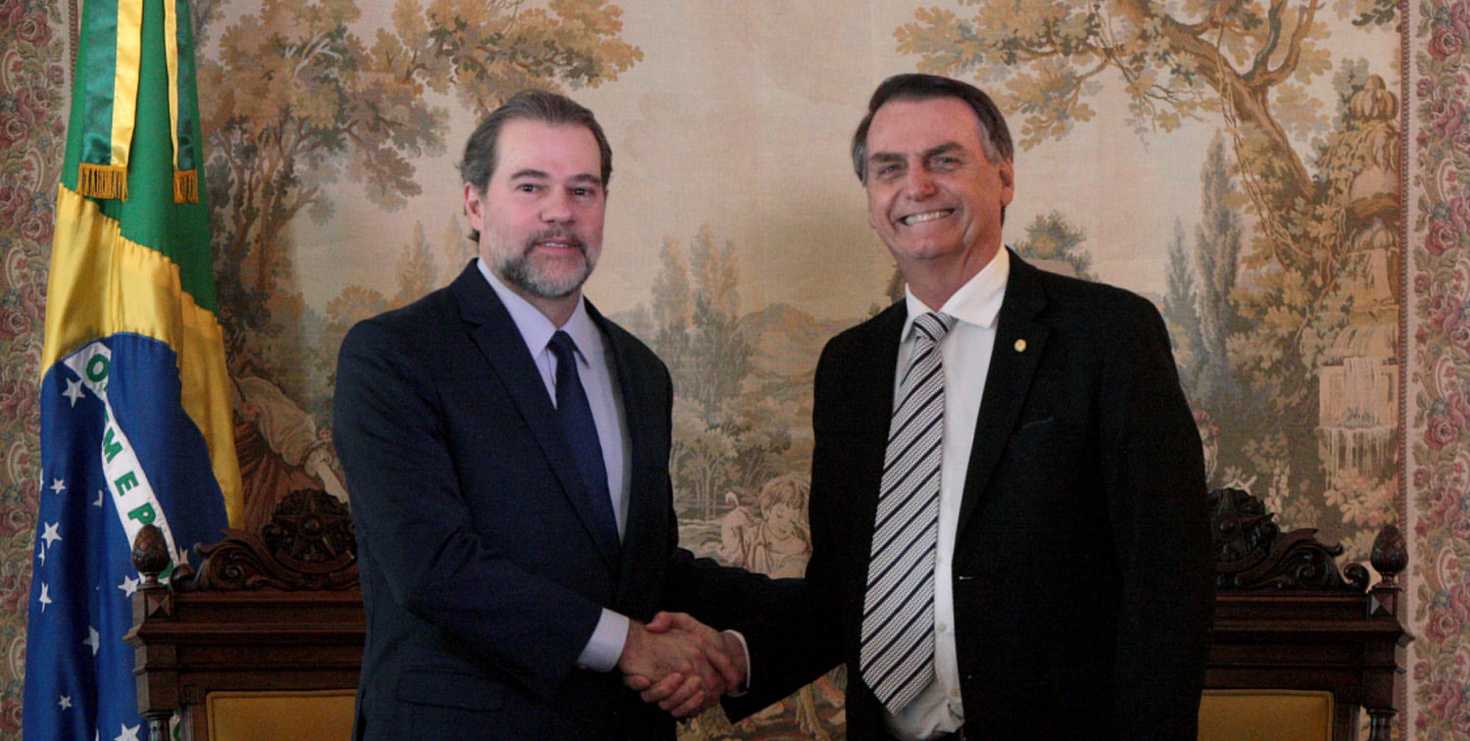 Presidente do STF, Dias Toffoli, recebendo presidente Jair Bolsonaro