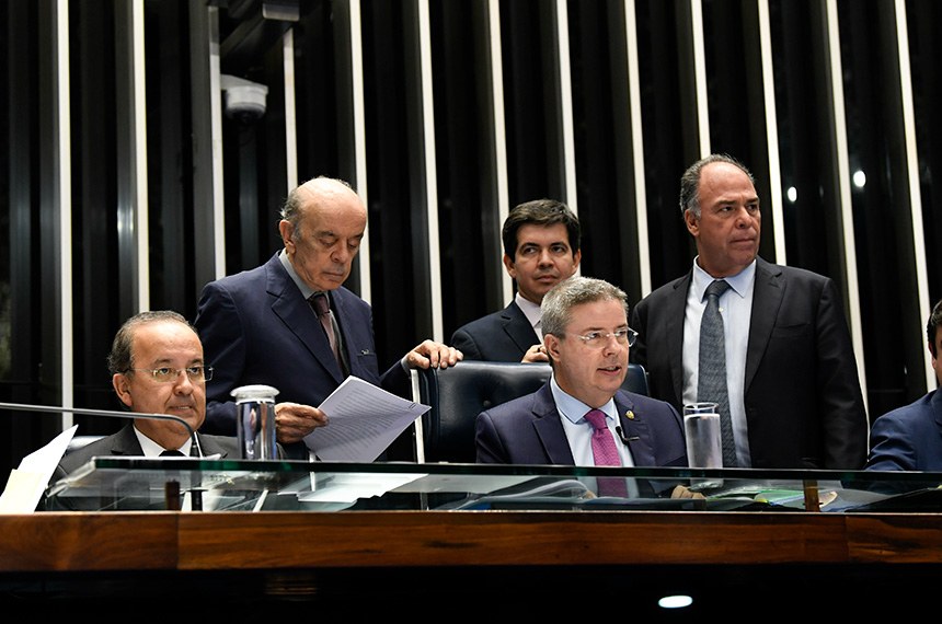 Senadores