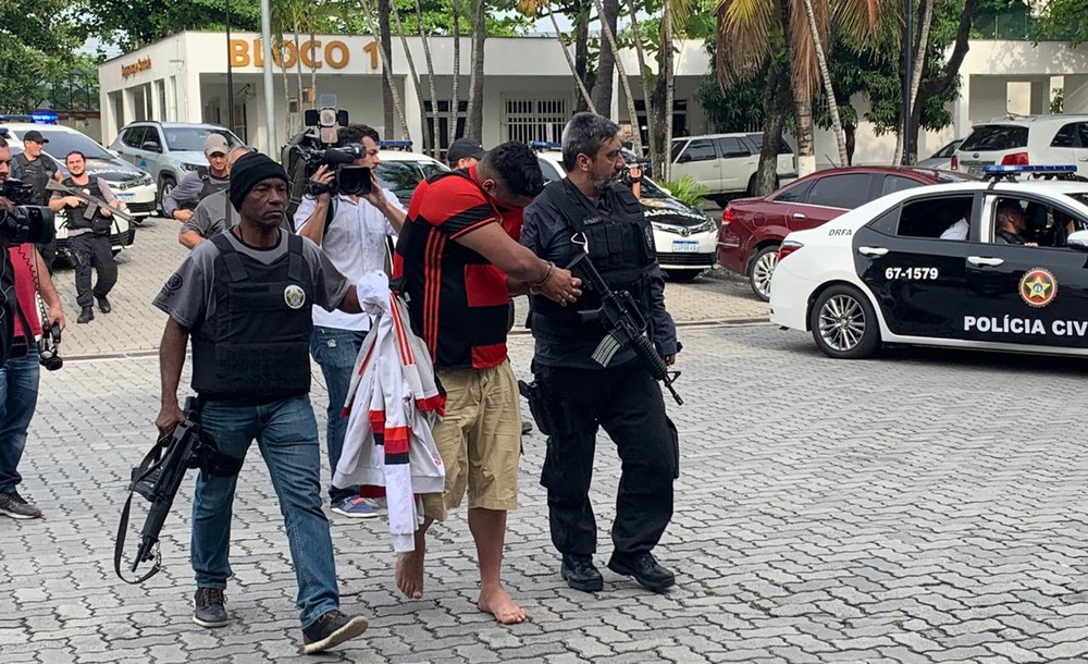 Torcedor do Flamengo preso na operação da Polícia Civil na manhã desta terça-feira (22)
