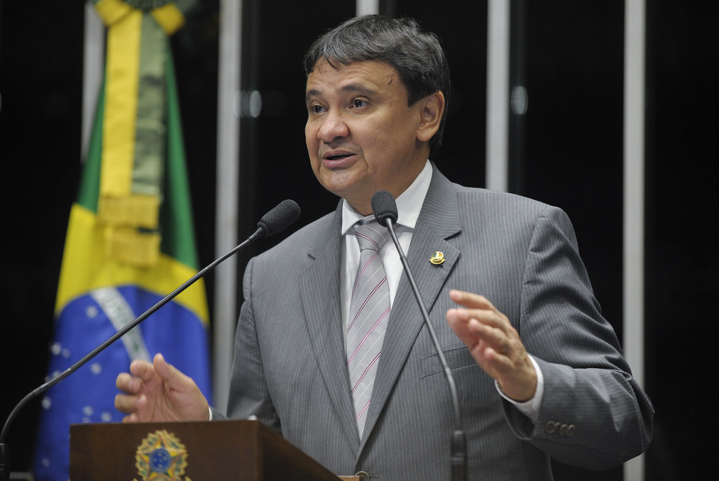 Wellington Dias - quando senador implementou luta em defesa dos royalties do Petróleo aos entes não produtores