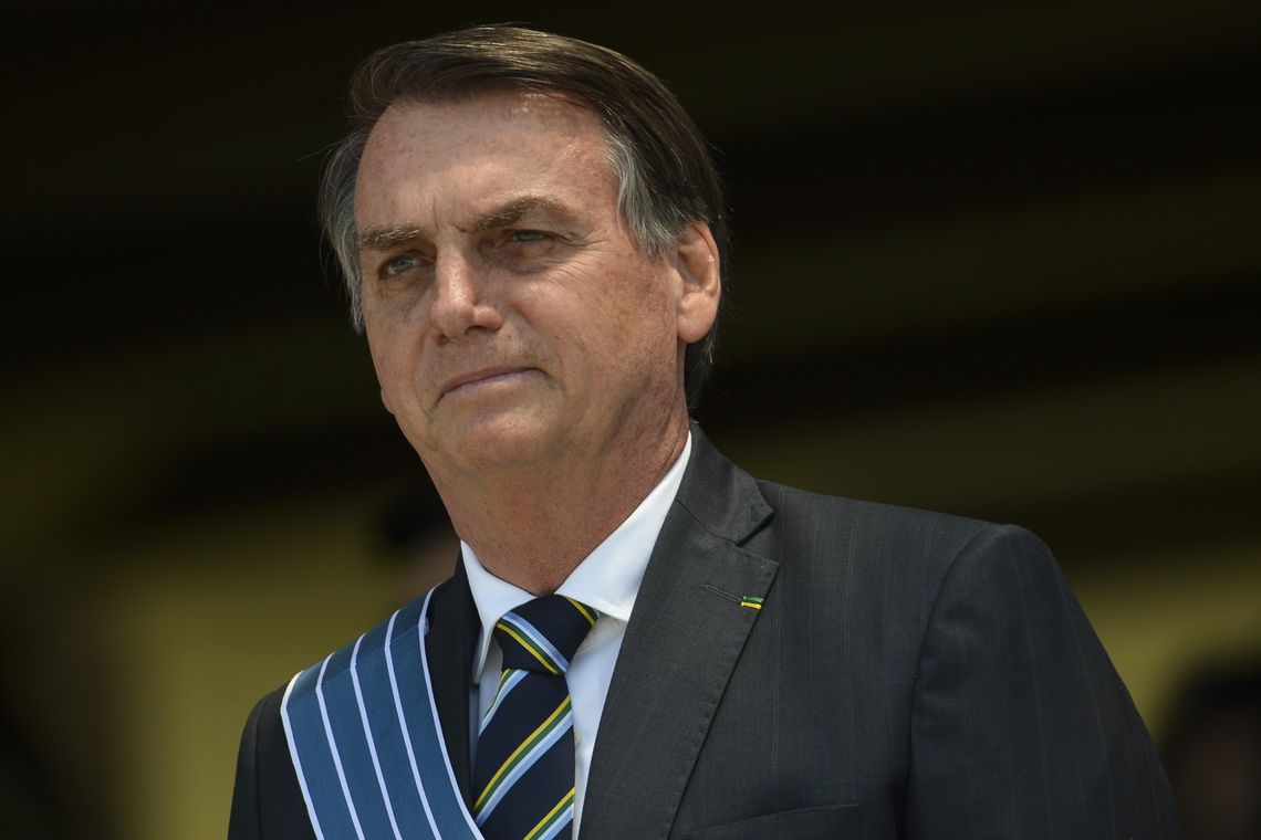 Bolsonaro e Guedes apresentarão três propostas de emenda à Constituição