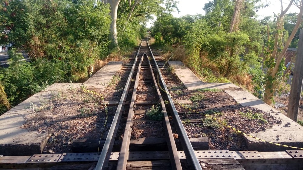 Mulher morre após ser atropelada por trem na Zona Norte de Teresina