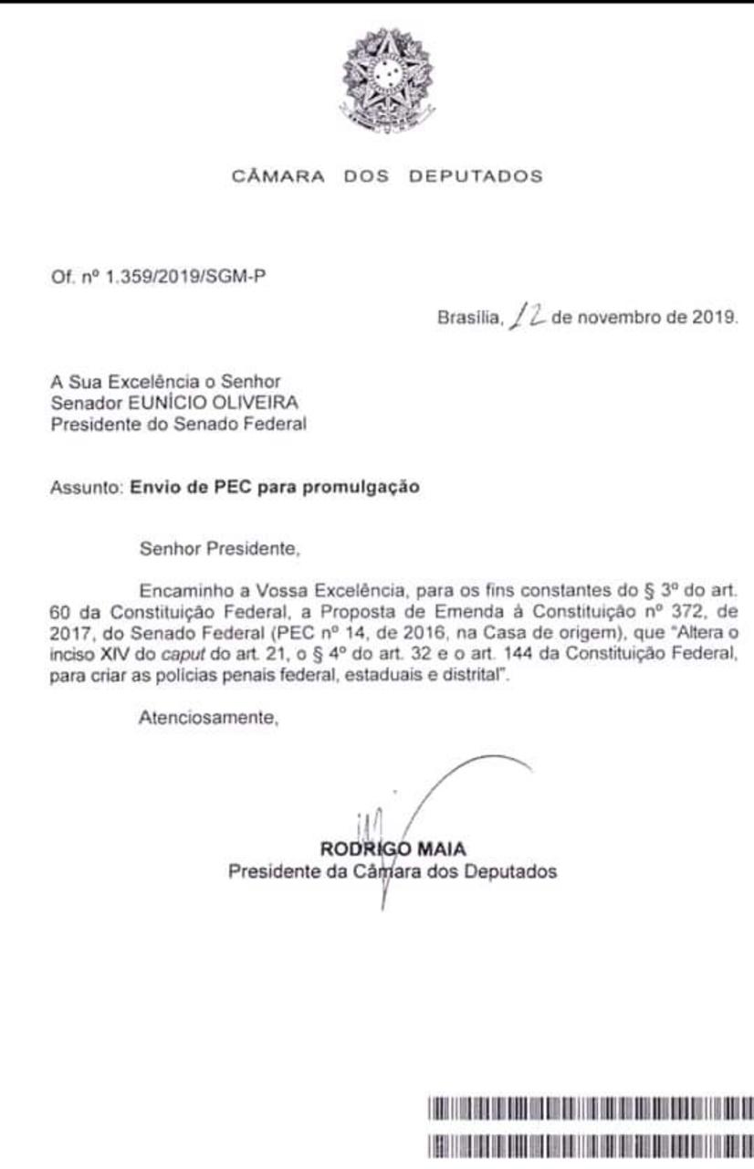 No envio do oficio ao presidente do Senado, houve um erro material, colocaram como presidente o nome de Eunício Oliveira sendo que o atual é Davi Alcolumbre