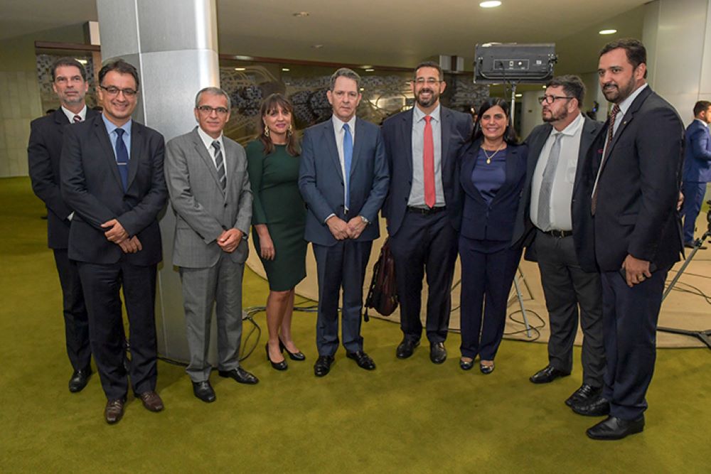 Presidente do STJ, João Saldanha entrega à Câmara dos Deputados projeto que prevê criação do TRF6