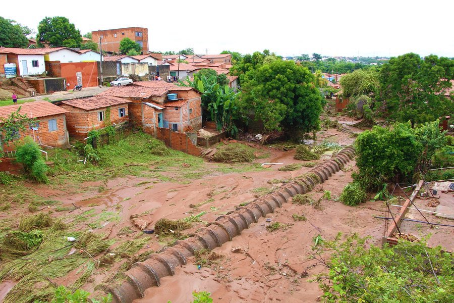 Tragédia destrói parte do Parque Rodoviário em Teresina (Foto: Hélio Alef/Viagora) Tragédia destrói parte do Parque Rodoviário em Teresina (Foto: Hélio Alef/Viagora)