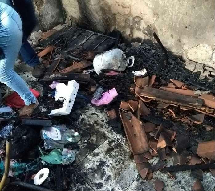 Incêndio na residência do casal