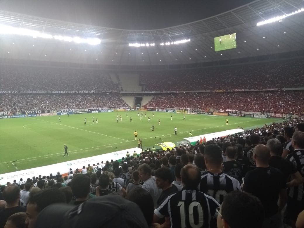 Início do Primeiro Tempo de Ceará e Flamengo na Arena Castelão em Fortaleza