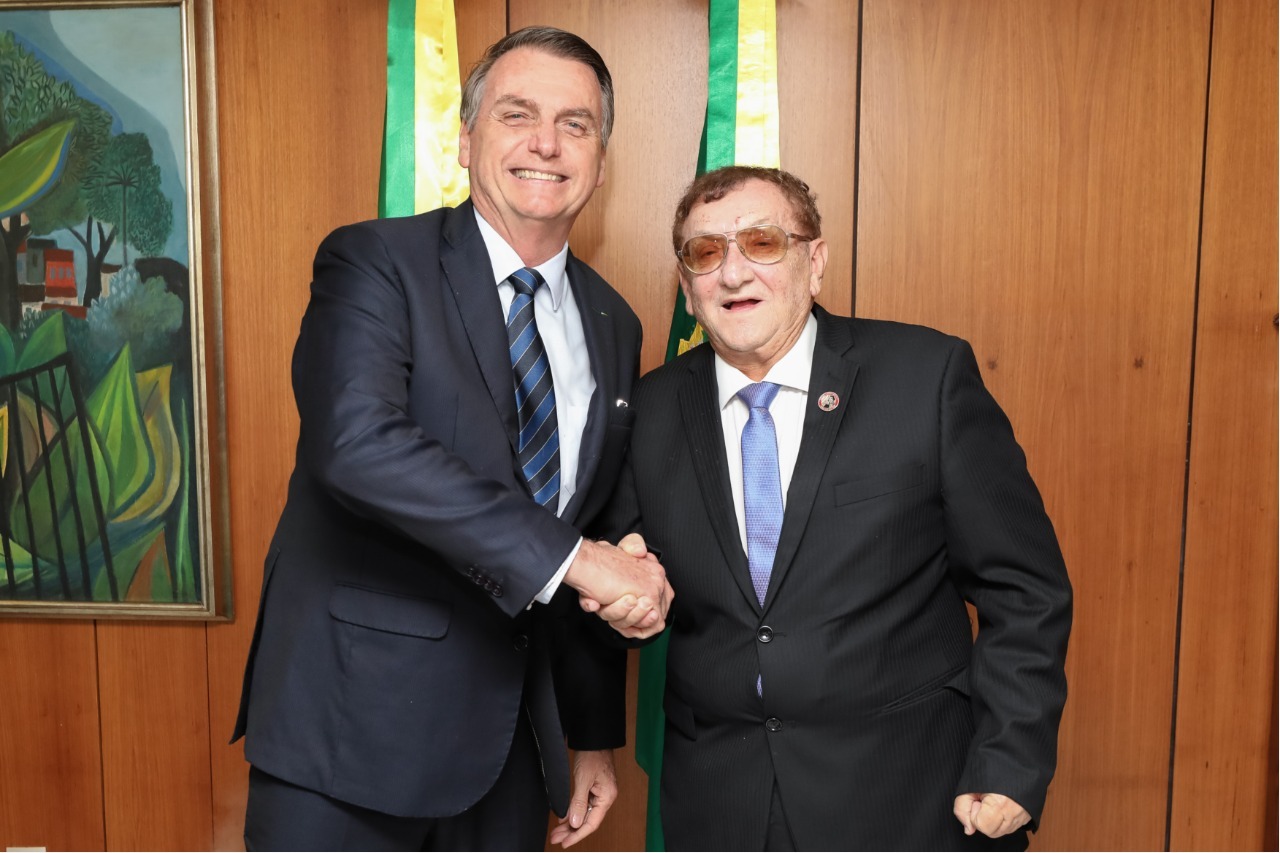 Presidente Jair Bolsonaro e o Prefeito de Parnaíba (PI) Mão Santa.