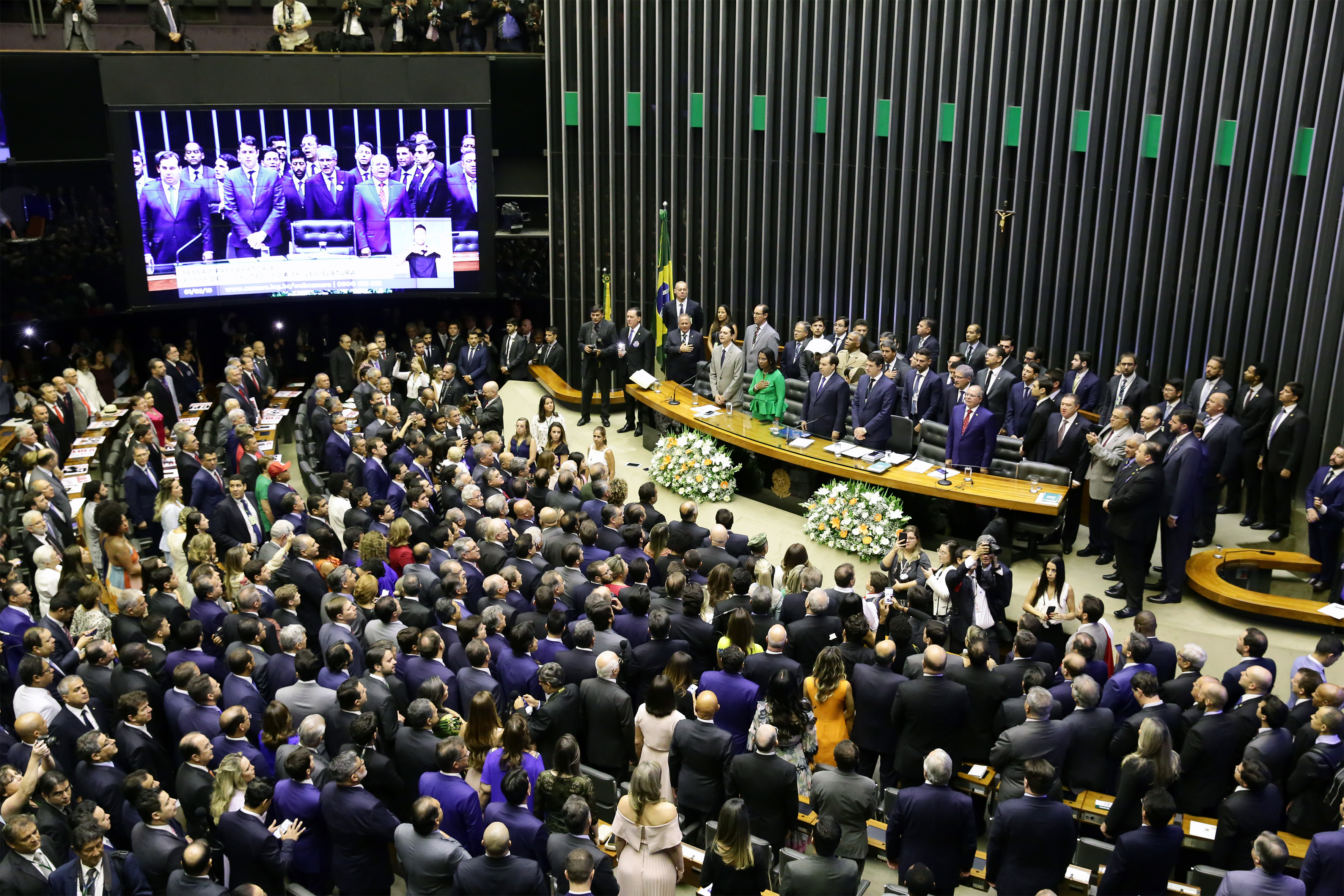 O pedido do dinheiro para as queimadas da Amazônia foi feito pelo presidente da Câmara dos Deputados, Rodrigo Maia