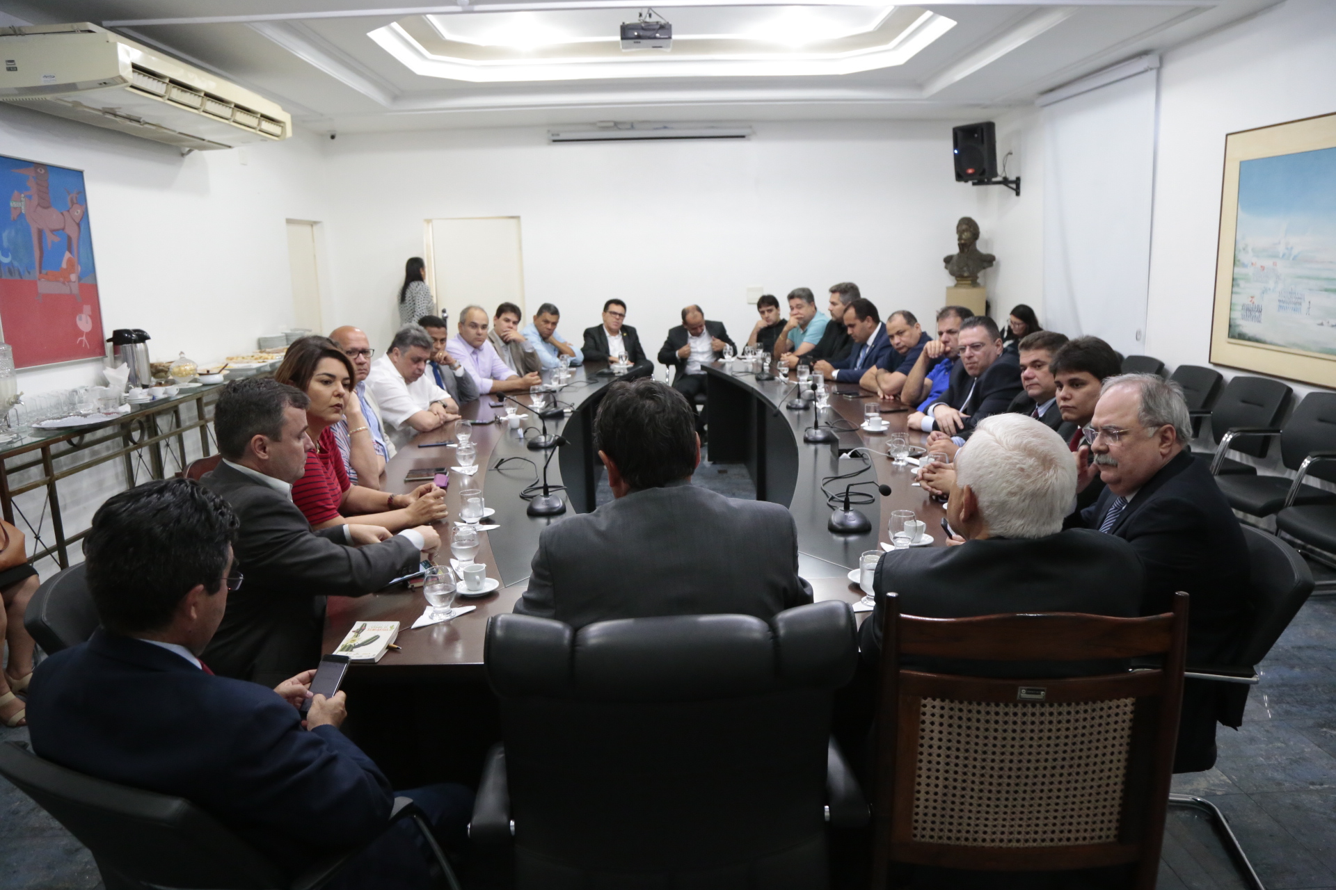 Reunião do governador Wellington Dias com os deputados estaduais