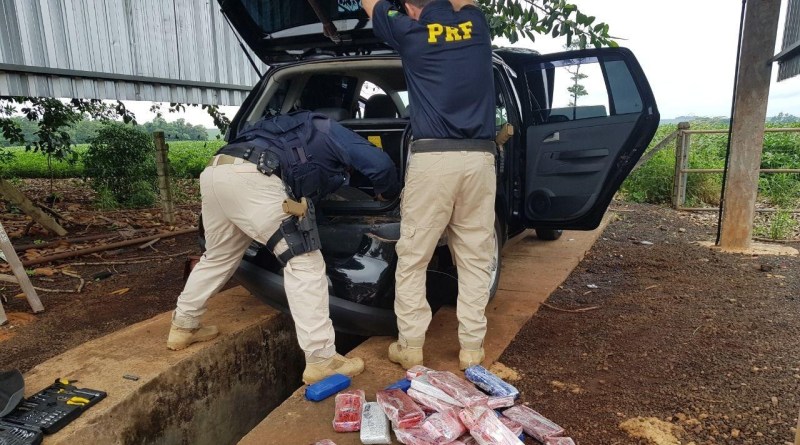 A Polícia Rodoviária Federal (PRF) apreendeu 41,5 quilos de maconha na tarde dessa quarta-feira (22) em São Miguel do Iguaçu, na região oeste do Paraná