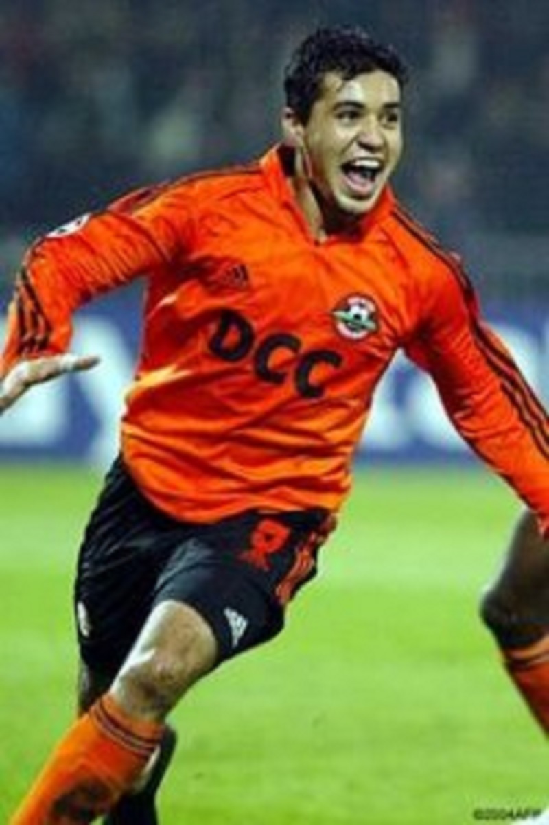 Em 2009, o volante Matuzalém rescindiu de forma unilateral com o Shakhtar, da Ucrânia, para defender o Zaragoza, da Espanha,