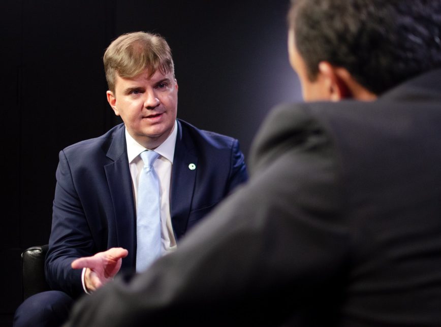 Ministro Gustavo Canuto concedeu entrevista no estúdio do Poder360