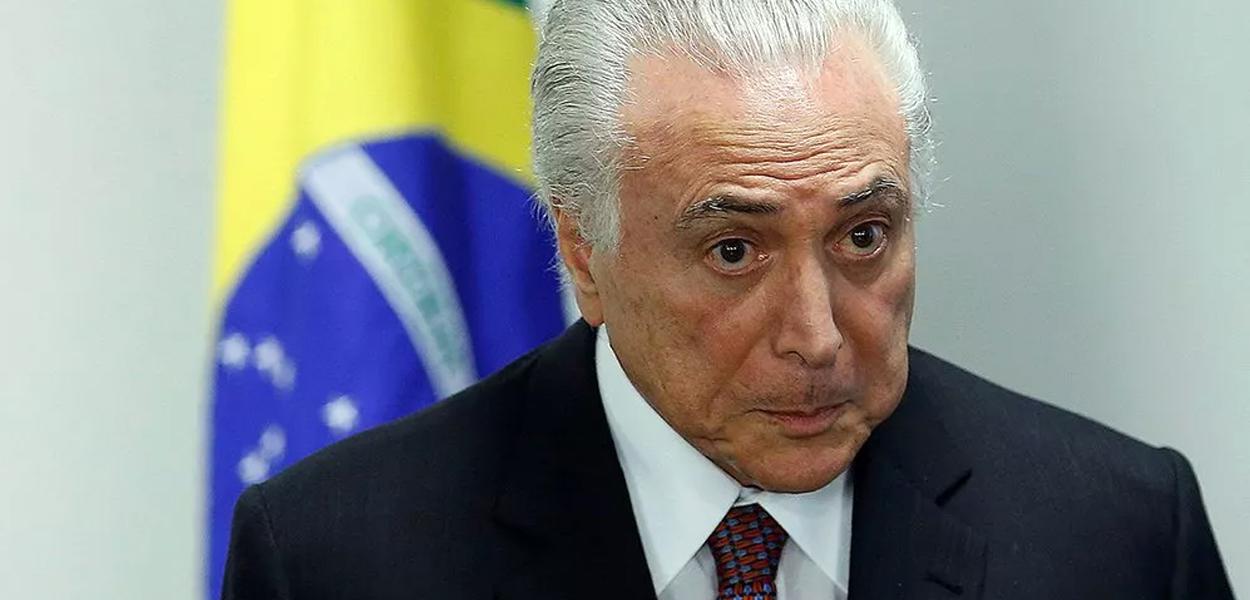 Temer é acusado de lavagem de dinheiro