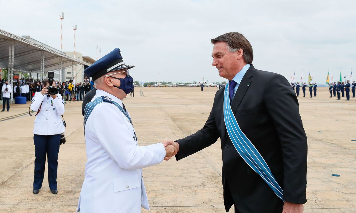 Bolsonaro comparece à Base Aérea de Brasília hoje no Dia do Aviador e da Aeronáutica