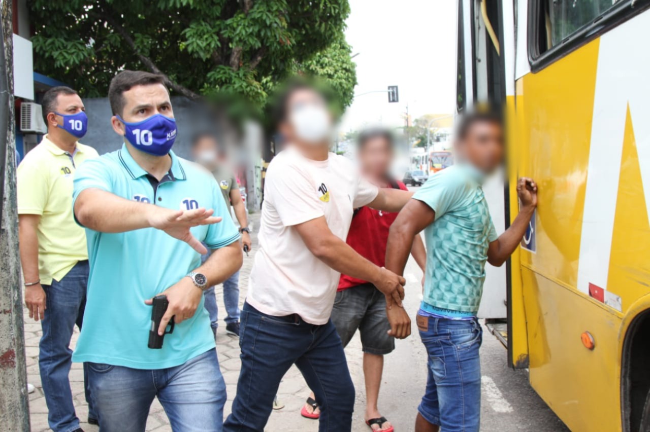 Capitão Alberto Neto prende assaltante de ônibus em Manaus