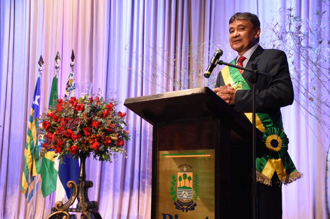 Governador Wellington Dias em solenidade de outorga da Ordem Estadual Mérito Renascença do Piauí