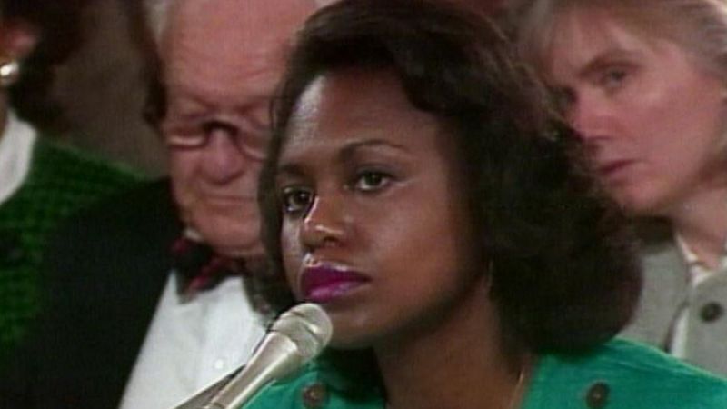 Anita Hill acusou o juiz Clarence Thomas de assédio sexual