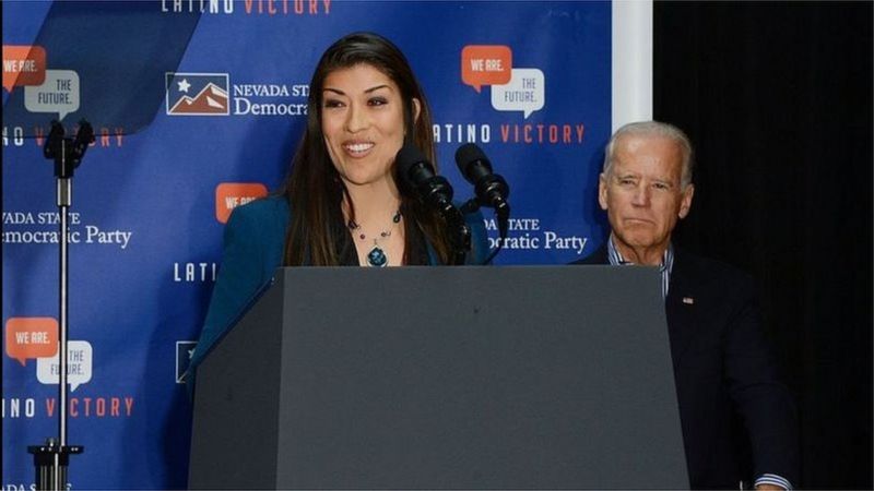 Lucy Flores acusou Joe Biden de ter agido de forma imprópria com ela