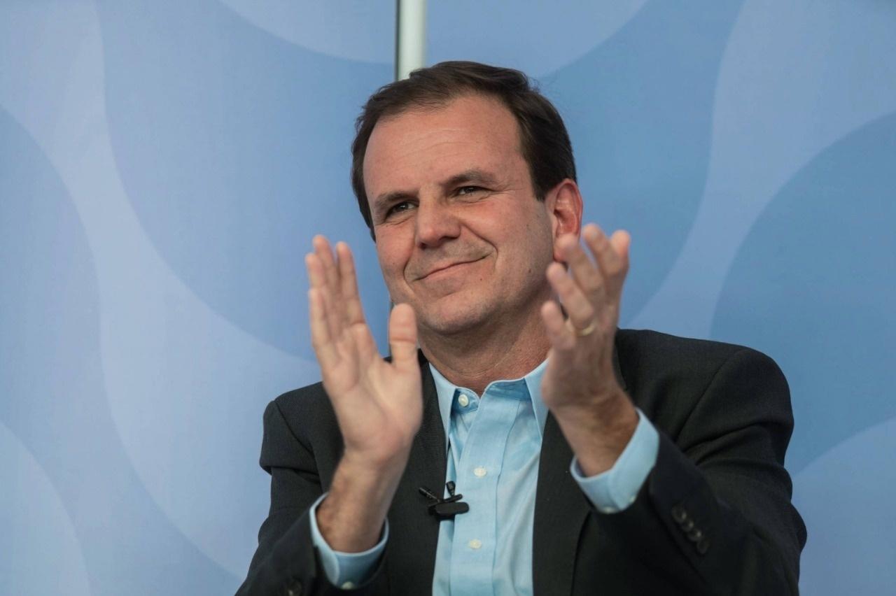 O candidato Eduardo Paes (DEM)