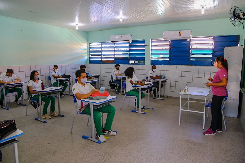 Antes de iniciar este primeiro momento, os alunos terão um intervalo para férias coletivas de 12 de dezembro a 24 de janeiro