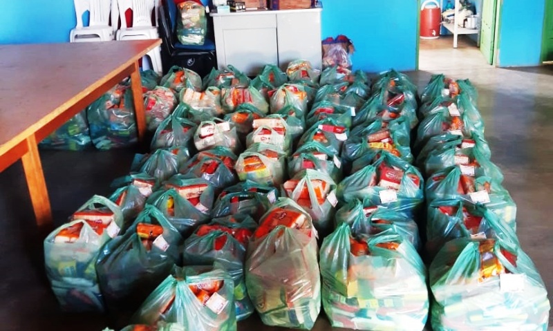 Entrega de cestas básicas às famílias do Cadastro Único, em Sussuapara