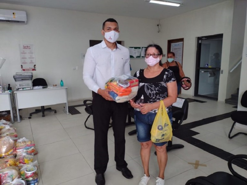 Ministério Público do Piauí realiza entrega de 221 cestas básicas