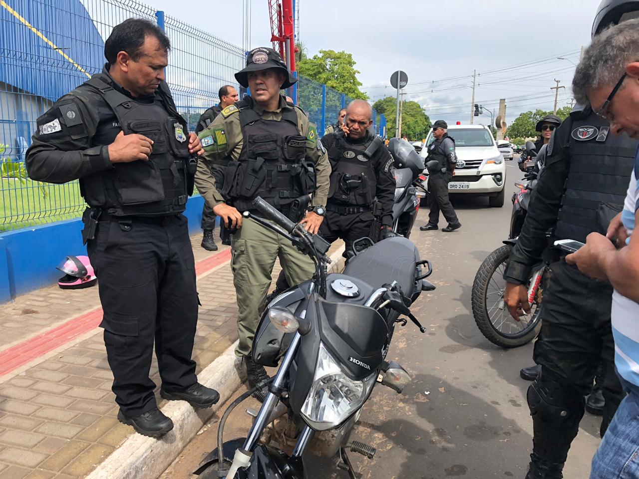 . A operação “Janeiro Seguro” contou com a participação de mais de 1.200 policiais, distribuídos em 20 operações nas áreas com maior índice de ocorrências principalmente na cidade de Teresina.