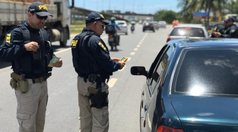 A  PRF pretende retirar de circulação os veículos que estejam em más condições de segurança bem como condutores que estejam dirigindo de forma irregular ou sob o efeito de álcool