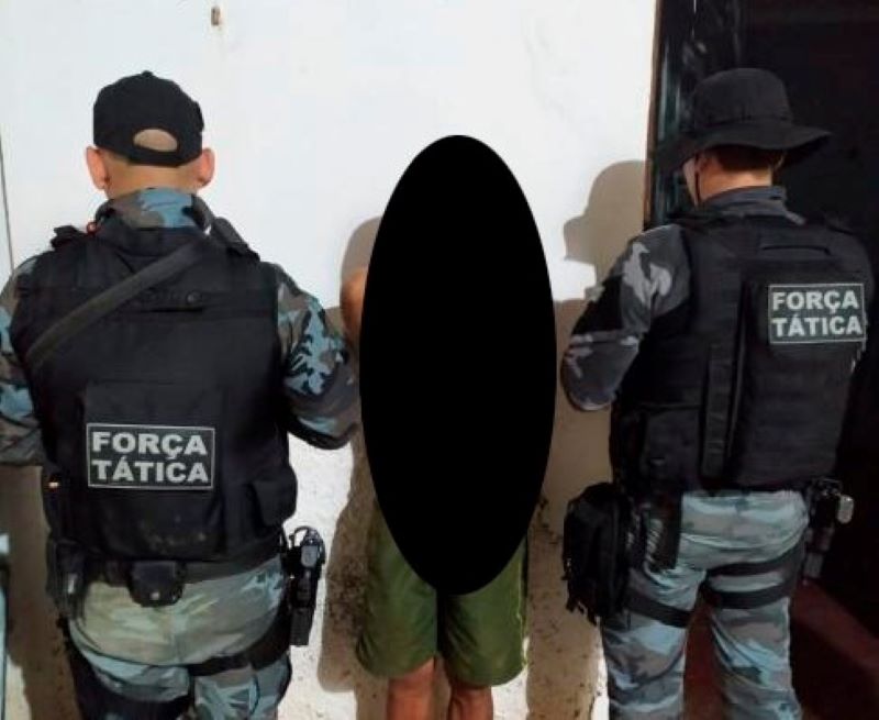 O suspeito, de 38 anos de idade, foi preso em flagrante na localidade "Volta do Morro"