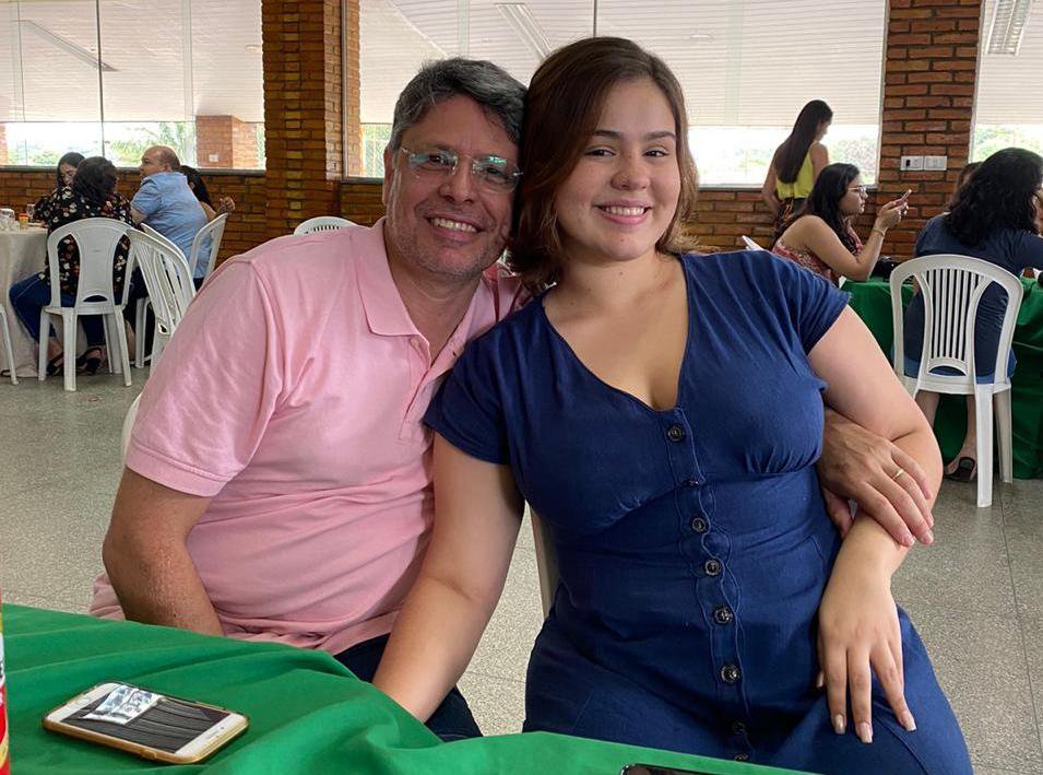 Onevaldo - amigo da família Stevenson, na foto com a Anna Ester irmã do José Ulisses (Foto: JTNews) Onevaldo - amigo da família Stevenson, na foto com a Anna Ester irmã do José Ulisses (Foto: JTNews)