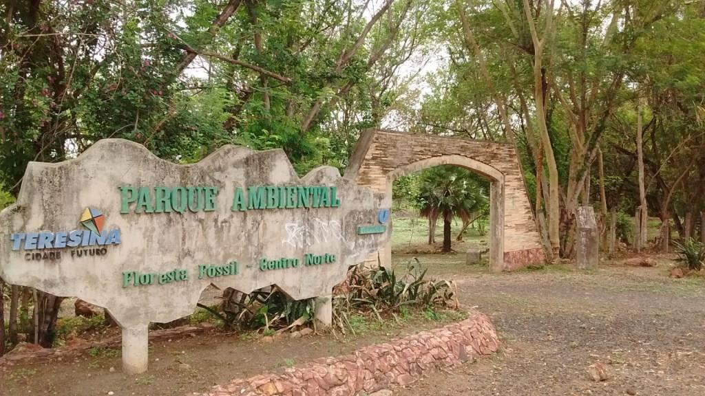 Parque Ambiental Floresta Fóssil