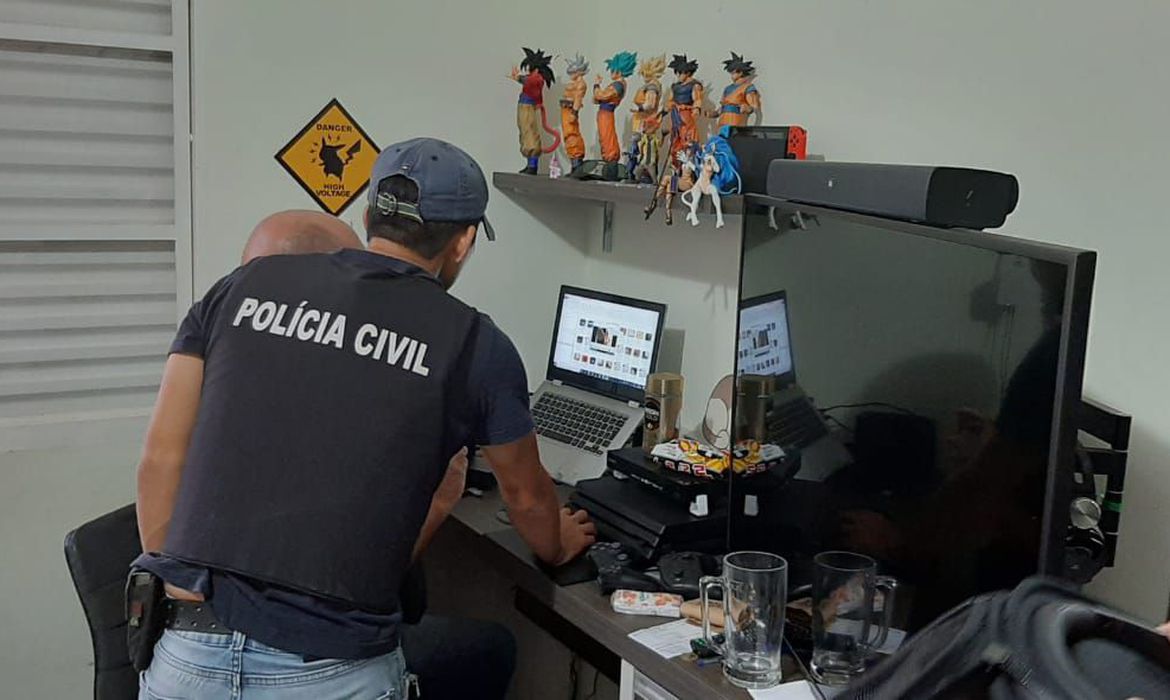 Policiais civis de 12 estados participam da sexta fase da Operação Luz na Infância.