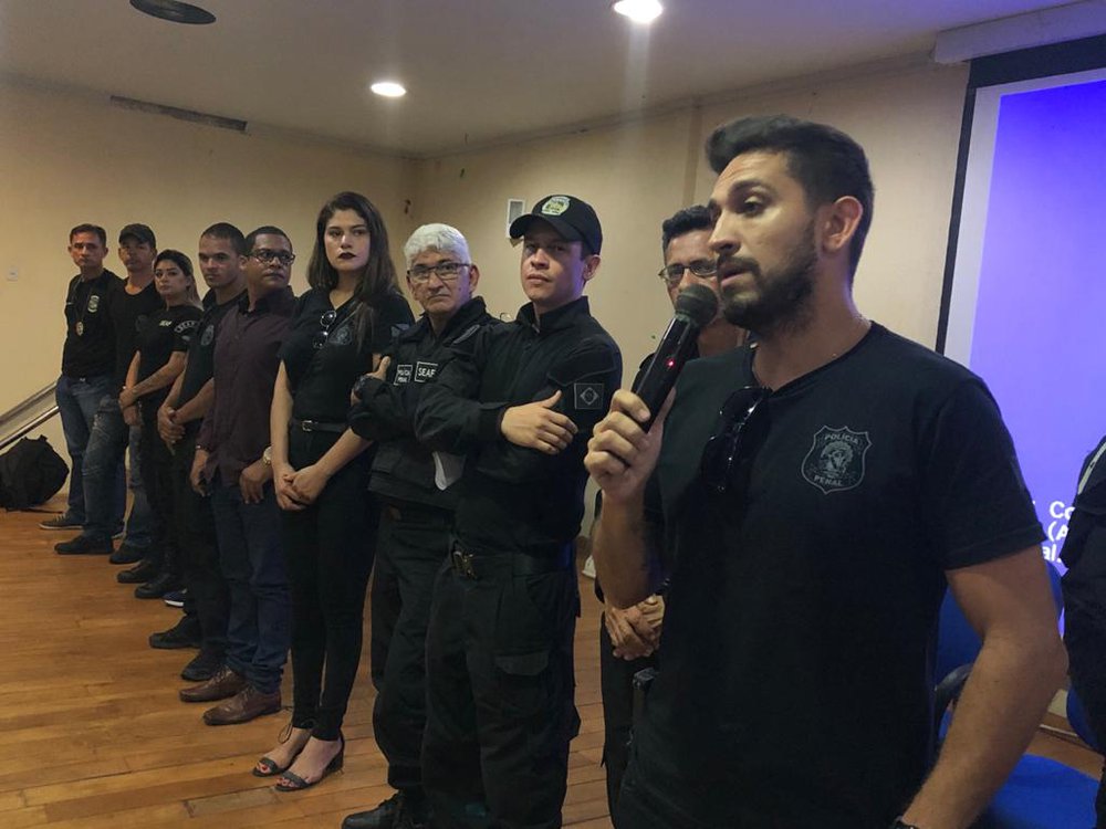 Presidente da Associação e secretário geral do Sindicato, Policial Penal Fabrício, ao tomar posse diz que a luta será permanente em defesa da categoria (Foto: Marciel/JTNews) Presidente da Associação e secretário geral do Sindicato, Policial Penal Fabrício, ao tomar posse diz que a luta será permanente em defesa da categoria (Foto: Marciel/JTNews)