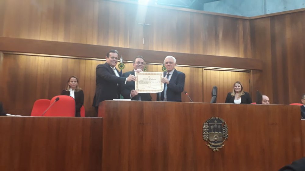 Presidente do Banco do Nordeste recebe título de Cidadão Piauiense em sessão solene da Alepi (Foto: Joélia Cantuária/JTNEWS) Presidente do Banco do Nordeste recebe título de Cidadão Piauiense em sessão solene da Alepi (Foto: Joélia Cantuária/JTNEWS)