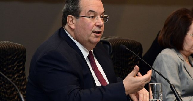 Valor de seguro de vida resgatável pode ser penhorado quando sacado pelo próprio segurado, decide STJ