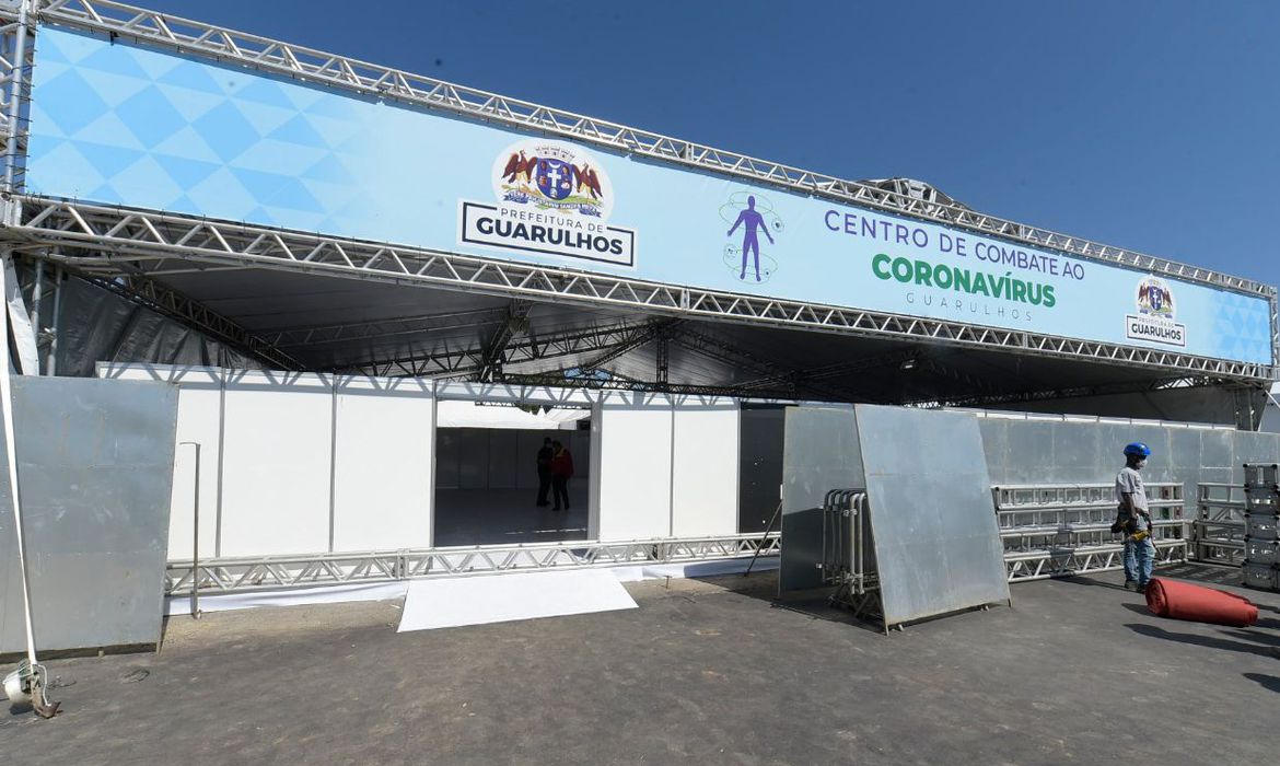 Ao todo, serão montados dez leitos de emergência, para oferecer atendimento 24h aos casos mais graves.