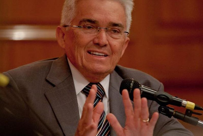 Economista piauiense Raul Veloso [de renome nacional] tem encontro com governador Wellington Dias
