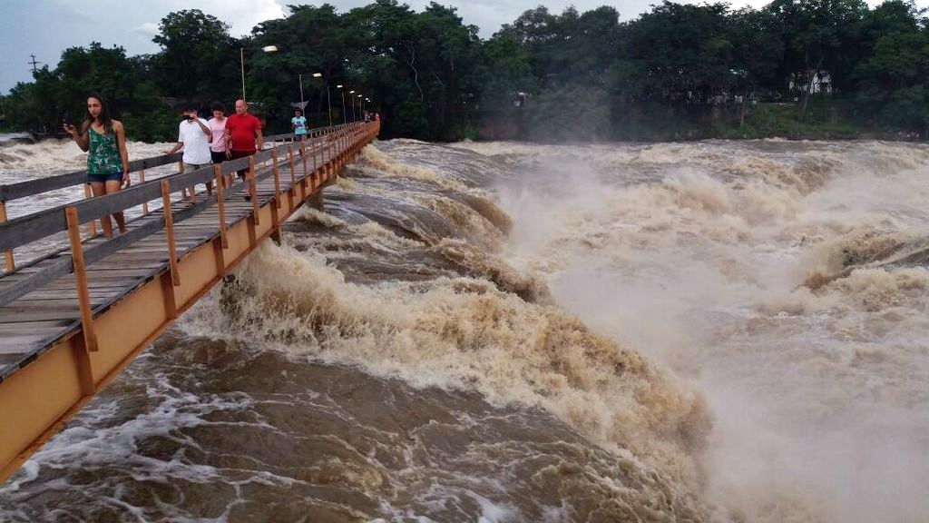 Passarela do Parque Ecológico da Cachoeira do Urubu