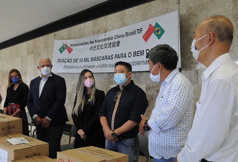 A entrega oficial dos produtos aconteceu no Salão Branco do Palácio do Buriti