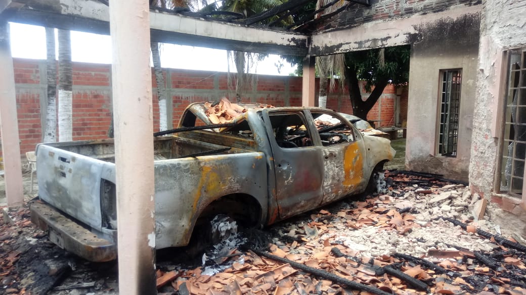 Casa destruída no bairro Angelim