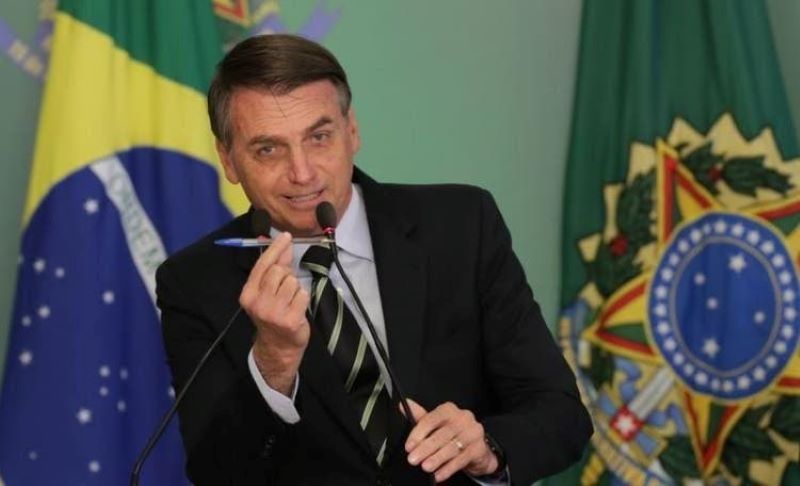 De uma canetada só Bolsonaro faz Mandeta 'abandonar pacientes'