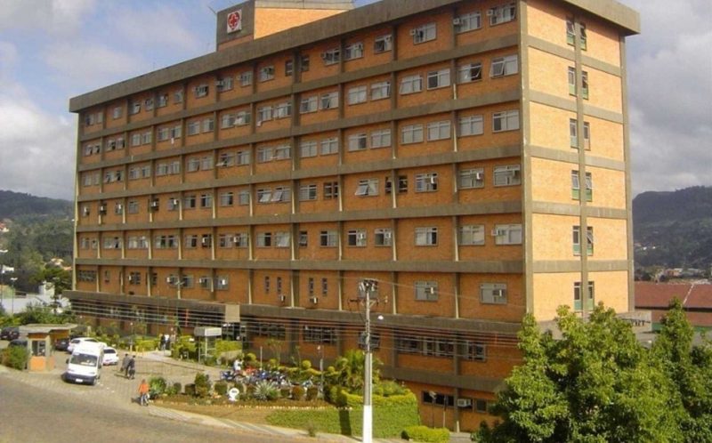 Paciente estava internado no Hospital Regional do Alto Vale, em Rio do Sul