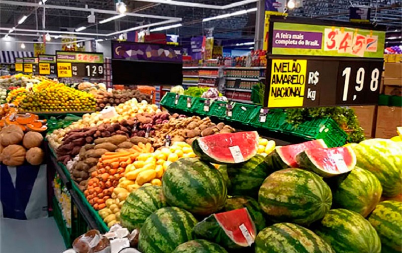 Redobrar os cuidados com ações como a ida ao supermercado, para minimizar os riscos.