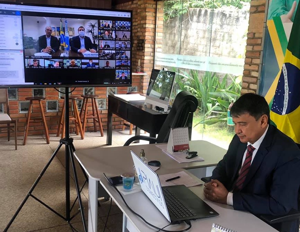 Governador Wellington Dias durante reunião com Presidente da República